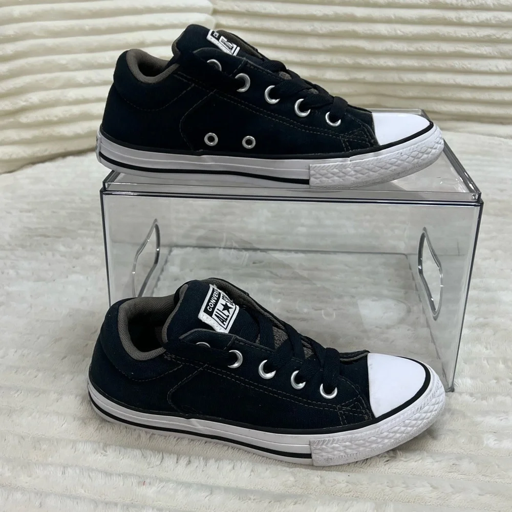 Converse Kids Chuck Taylor All Star Low-Top Sneakers Size Junior 2